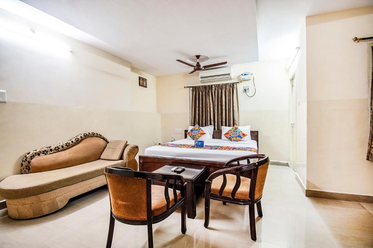 Fabhotel Aditya Yatri Nivas - Nr Tirupati Railway Station Exterior foto